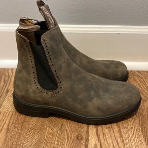 Chelsea Rustic Brown Blundstone Boots NEW